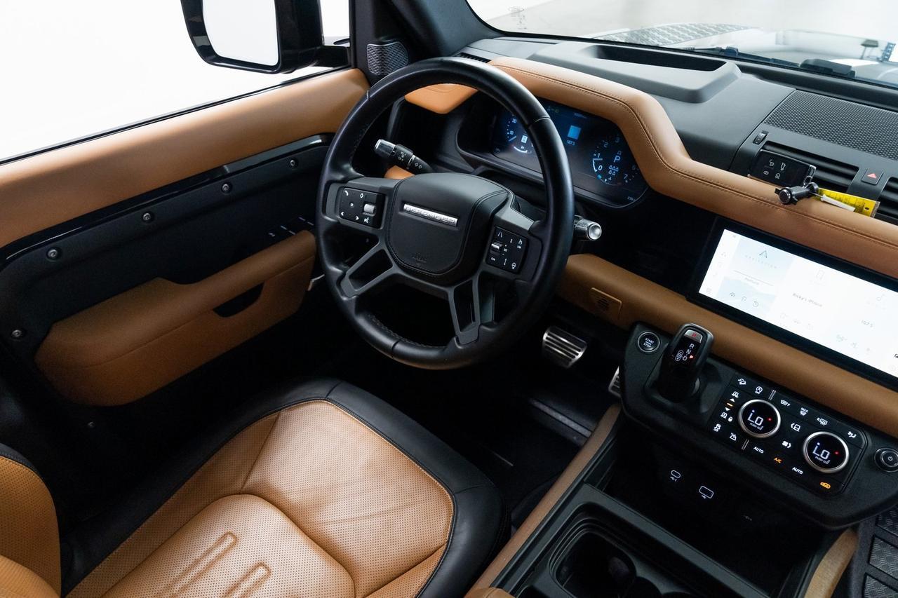 2021 Land Rover Defender 110 X 7 Passenger Vented Seats Meridian Audio Panoramic Portland OR