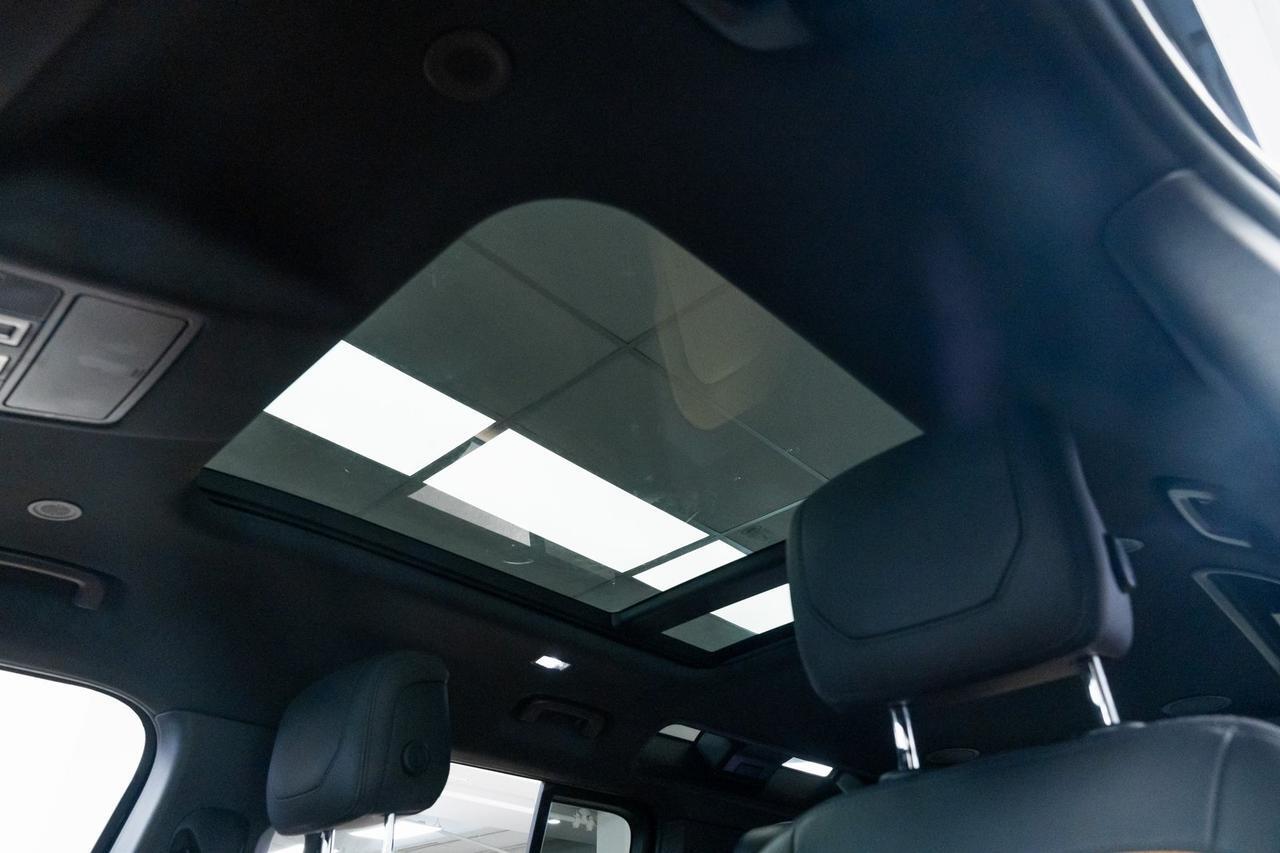 2021 Land Rover Defender 110 X 7 Passenger Vented Seats Meridian Audio Panoramic Portland OR