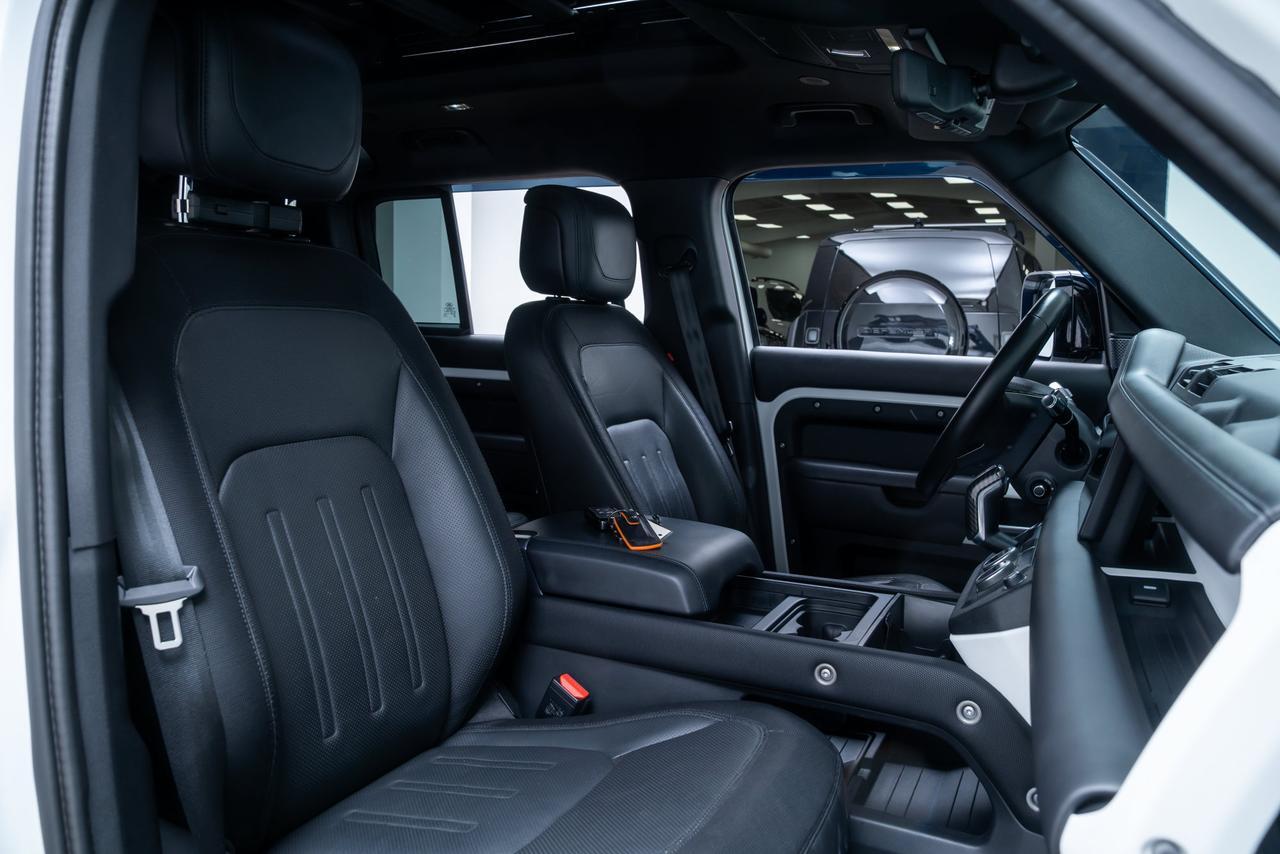 2021 Land Rover Defender 110 X-Dynamic HSE Adaptive Cruise / Ventilated Seats Portland OR