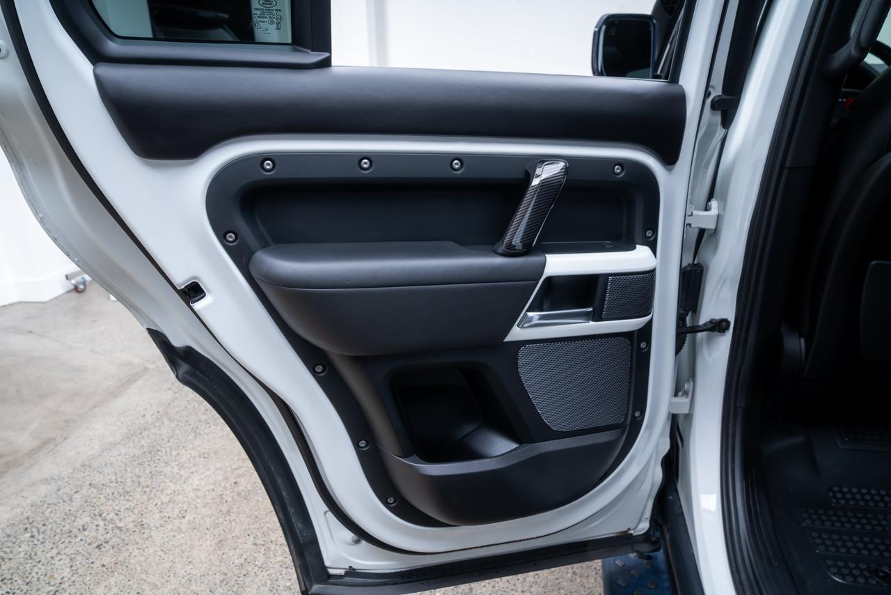 2021 Land Rover Defender 110 X-Dynamic HSE Adaptive Cruise / Ventilated Seats Portland OR