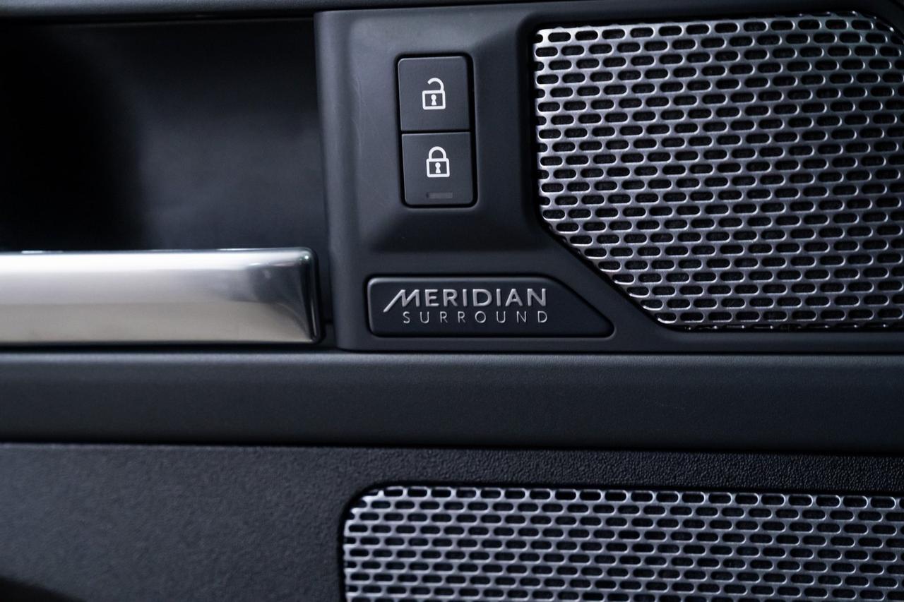 2021 Land Rover Defender 110 X Towing Package Vented Seats Portland OR