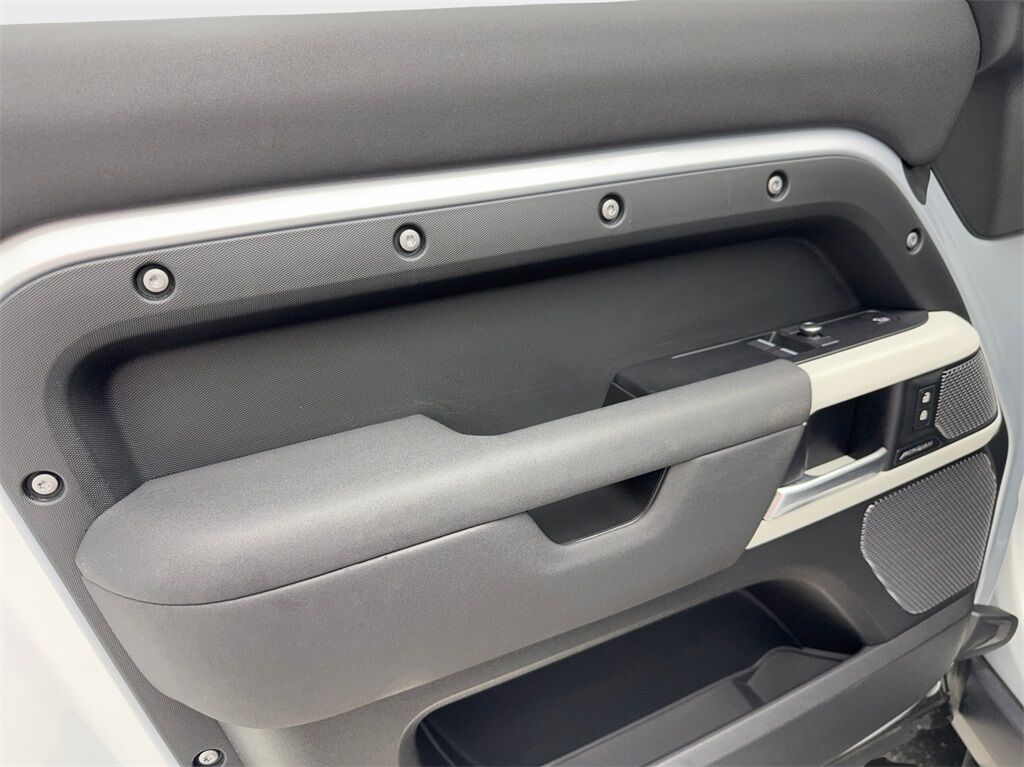 2021 Land Rover Defender 90 X-Dynamic S NAV,CAM,PANO,BLIND SPOT,19&quot; WLS Plano TX