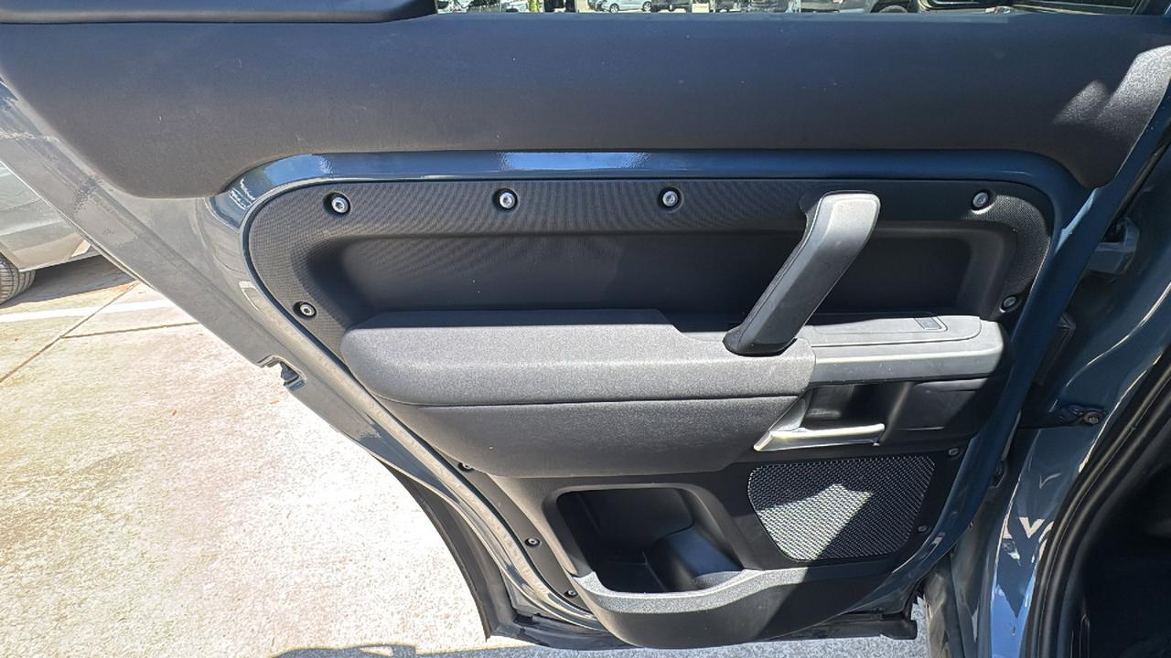 2021 Land Rover Defender S  Selma TX