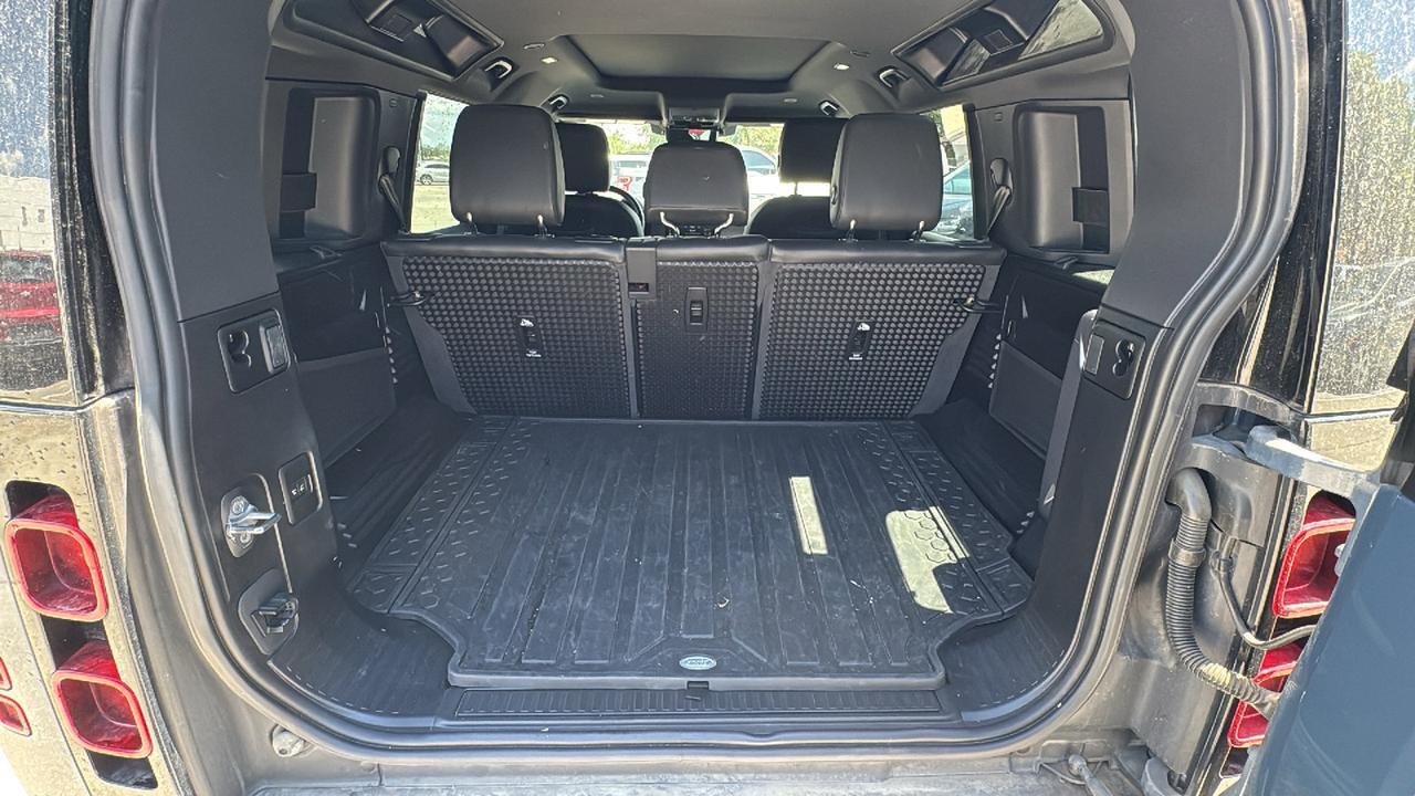 2021 Land Rover Defender S  Selma TX