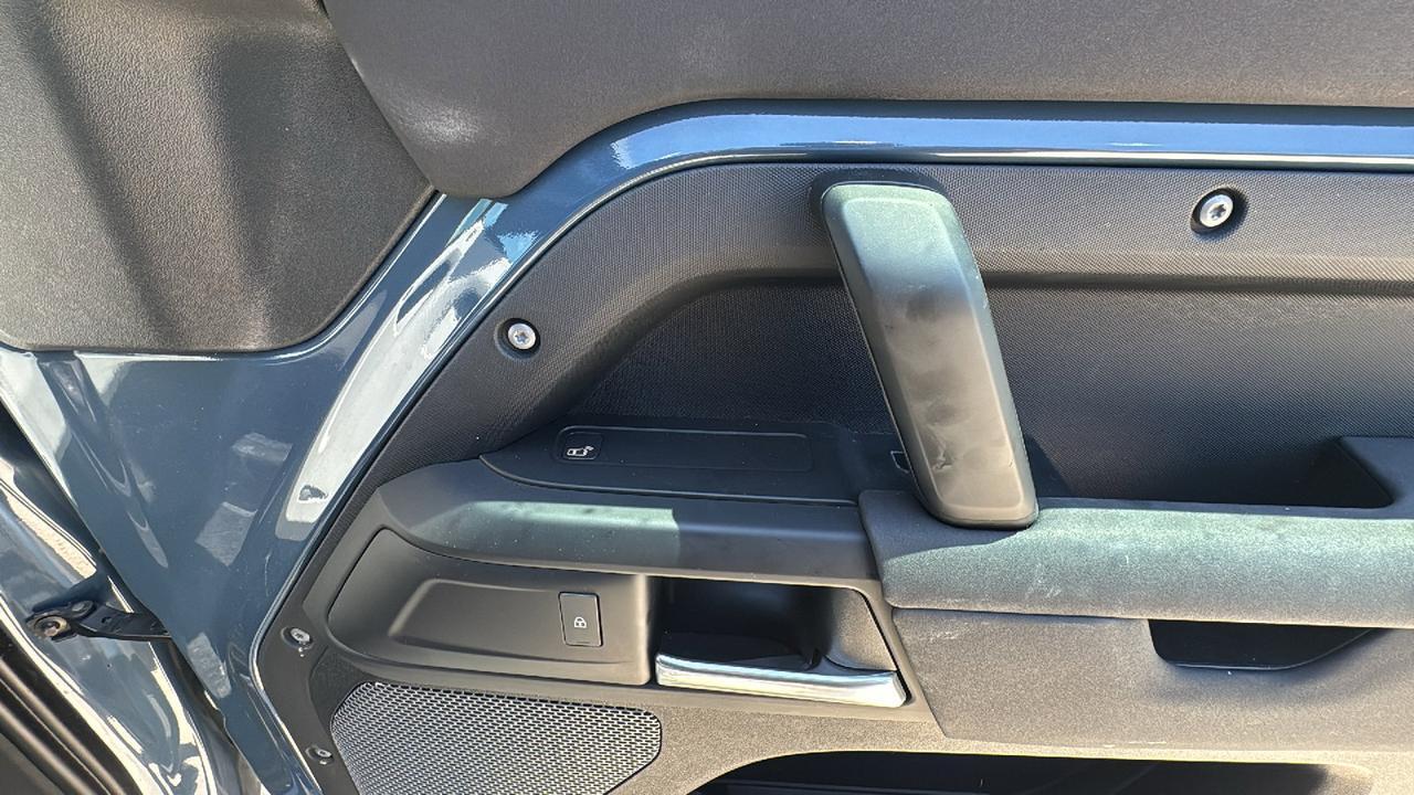 2021 Land Rover Defender S  Selma TX