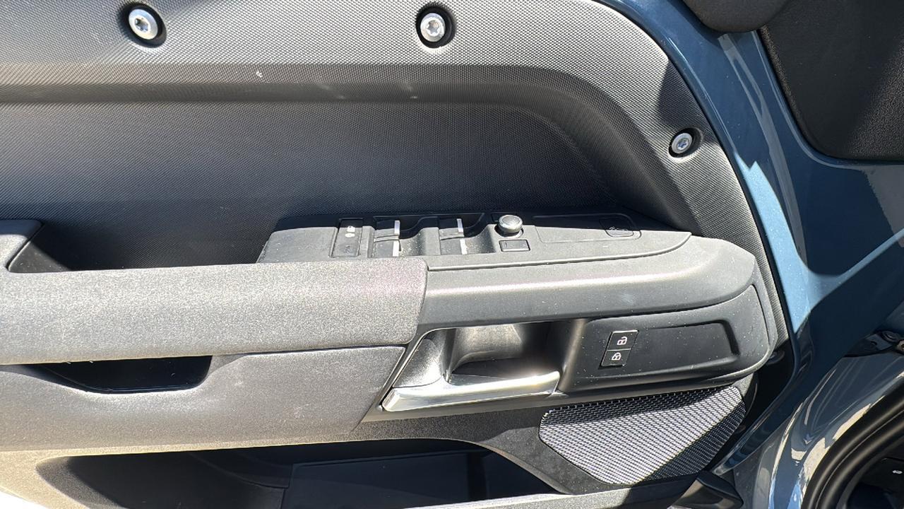 2021 Land Rover Defender S  Selma TX