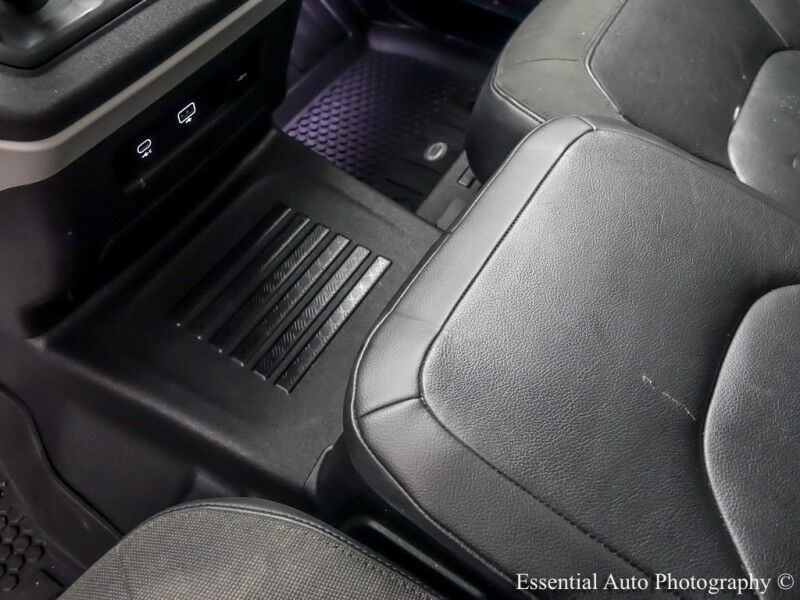 2021 Land Rover Defender SE Willowbrook IL