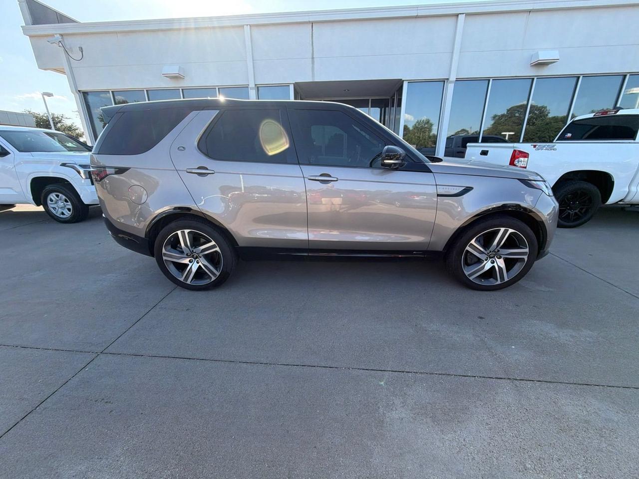 2021 Land Rover Discovery HSE R-Dynamic Hurst TX