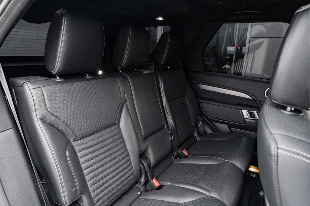 2021 Land Rover Discovery S R-Dynamic Beaverton OR