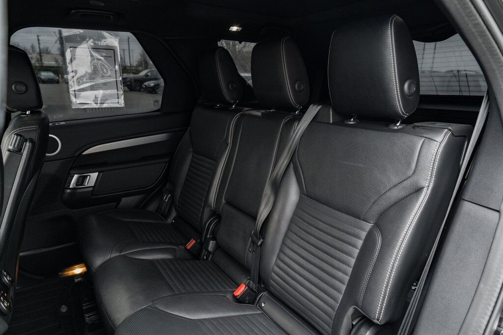 2021 Land Rover Discovery S R-Dynamic Beaverton OR