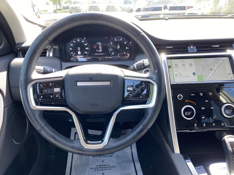 2021 Land Rover Discovery Sport SE photo 3