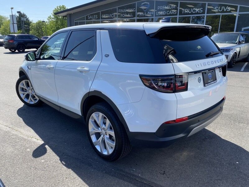 2021 Land Rover Discovery Sport SE photo 2