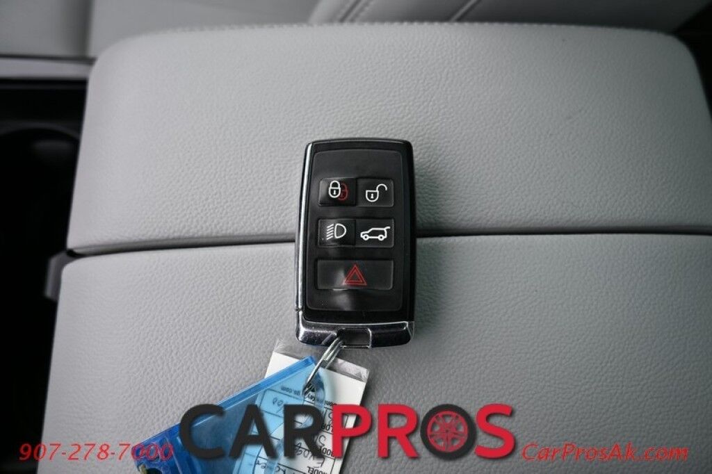 2021 Land Rover Range Rover Evoque S - AWD - Heated Leather Seats - Heated Steering Wheel - Meridian Sound System - Panoramic Fixed Roof - 360 Camera - Apple CarPlay/Android Auto - Bluetooth - Front & Rear Sensors - Blind Spot Assist - Power Liftgate - 1 Owner Anchorage AK