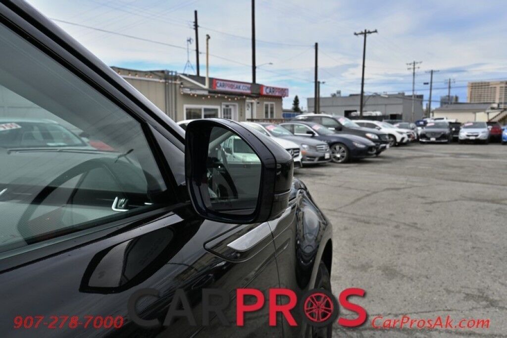 2021 Land Rover Range Rover Evoque S - AWD - Heated Leather Seats - Heated Steering Wheel - Meridian Sound System - Panoramic Fixed Roof - 360 Camera - Apple CarPlay/Android Auto - Bluetooth - Front & Rear Sensors - Blind Spot Assist - Power Liftgate - 1 Owner Anchorage AK