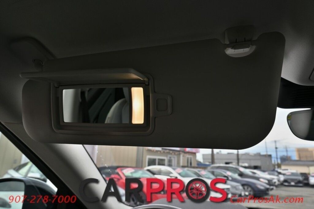 2021 Land Rover Range Rover Evoque S - AWD - Heated Leather Seats - Heated Steering Wheel - Meridian Sound System - Panoramic Fixed Roof - 360 Camera - Apple CarPlay/Android Auto - Bluetooth - Front & Rear Sensors - Blind Spot Assist - Power Liftgate - 1 Owner Anchorage AK