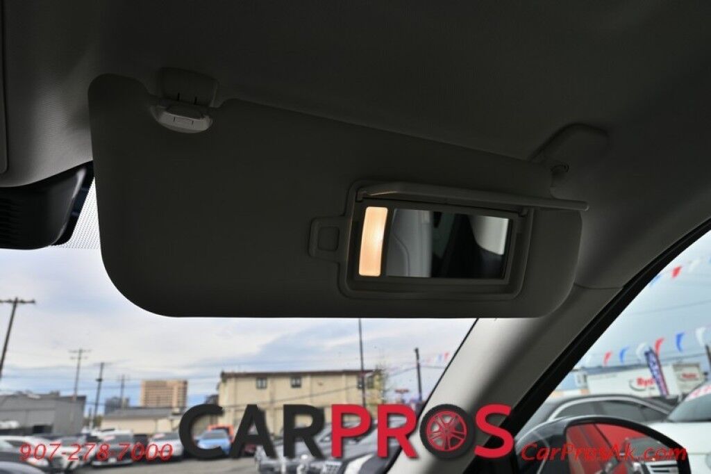 2021 Land Rover Range Rover Evoque S - AWD - Heated Leather Seats - Heated Steering Wheel - Meridian Sound System - Panoramic Fixed Roof - 360 Camera - Apple CarPlay/Android Auto - Bluetooth - Front & Rear Sensors - Blind Spot Assist - Power Liftgate - 1 Owner Anchorage AK