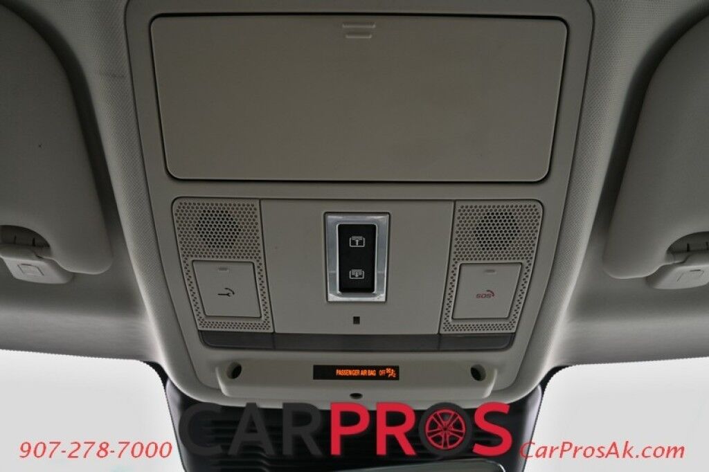 2021 Land Rover Range Rover Evoque S - AWD - Heated Leather Seats - Heated Steering Wheel - Meridian Sound System - Panoramic Fixed Roof - 360 Camera - Apple CarPlay/Android Auto - Bluetooth - Front & Rear Sensors - Blind Spot Assist - Power Liftgate - 1 Owner Anchorage AK