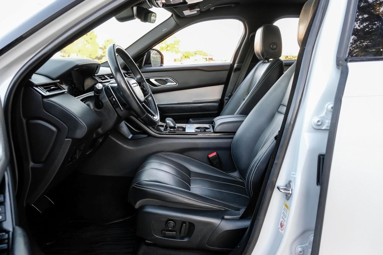 2021 Land Rover Range Rover Velar P250 R-Dynamic S photo 4