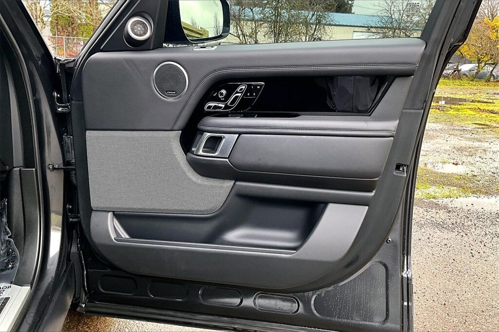 2021 Land Rover Range Rover Westminster OR
