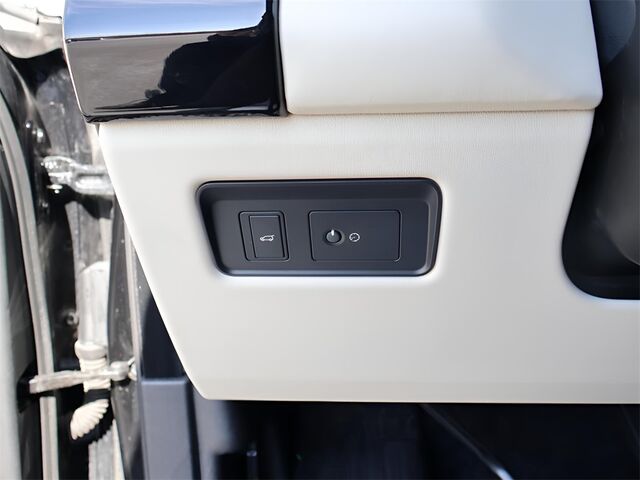 2021 Land Rover Range Rover Westminster Oshkosh WI