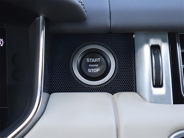 2021 Land Rover Range Rover Westminster Oshkosh WI