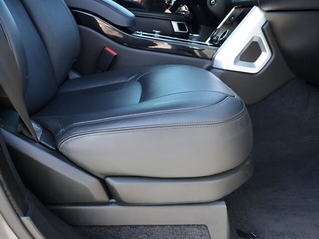 2021 Land Rover Range Rover Westminster Oshkosh WI 2021 Land Rover Range Rover Westminster Oshkosh WI