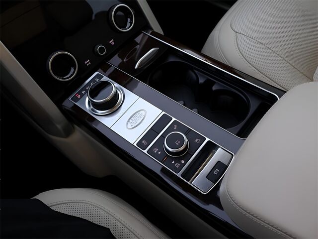 2021 Land Rover Range Rover Westminster Oshkosh WI