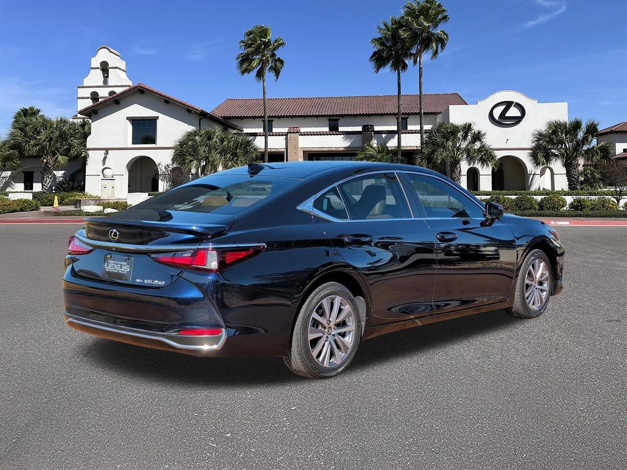 2021 Lexus ES 250