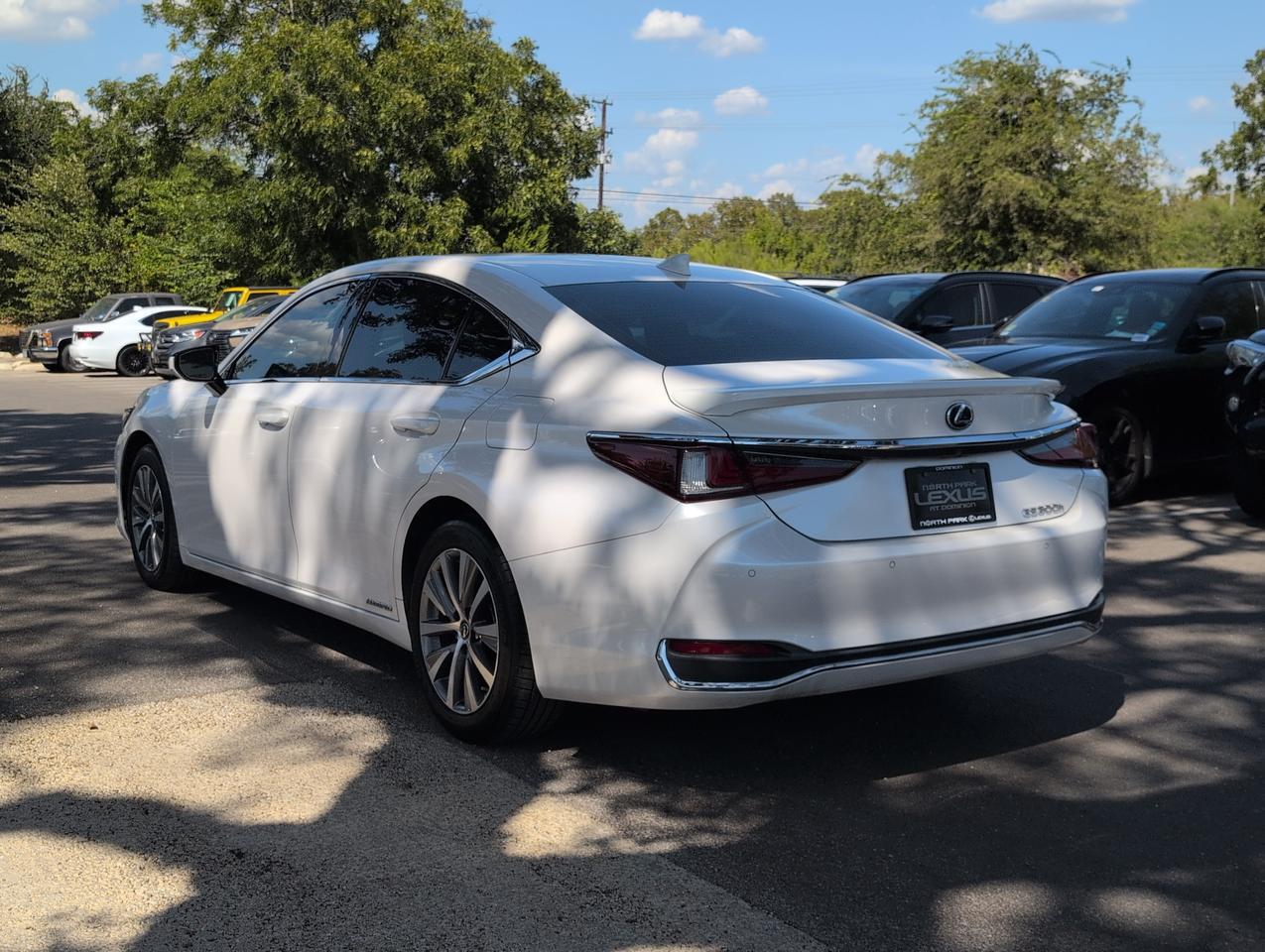 2021 Lexus ES 300h