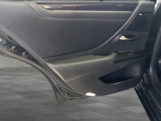 2021 Lexus ES 300h Ultra Luxury San Antonio TX