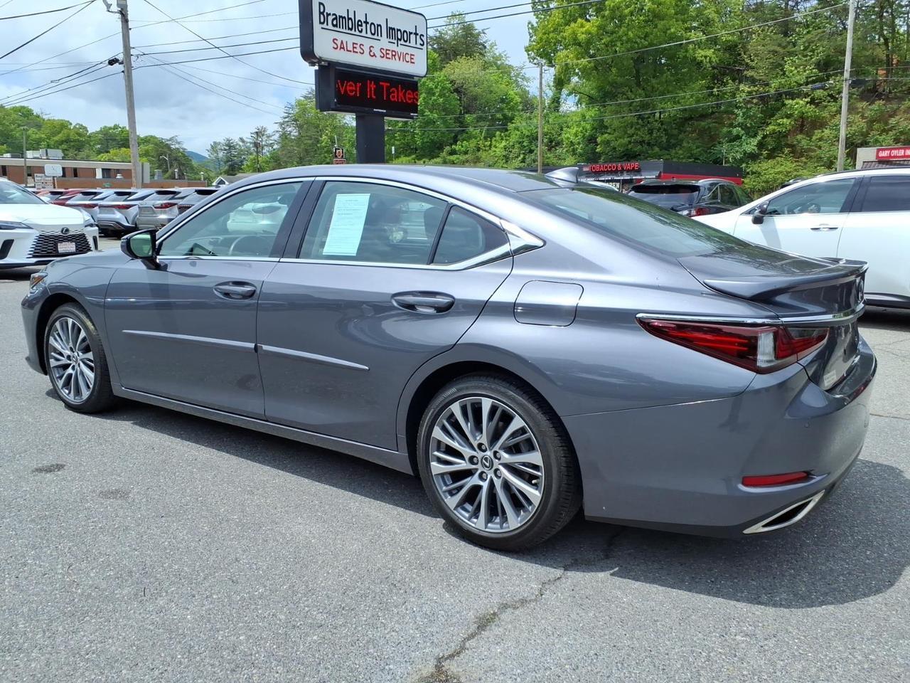 2021 Lexus ES 350 Base