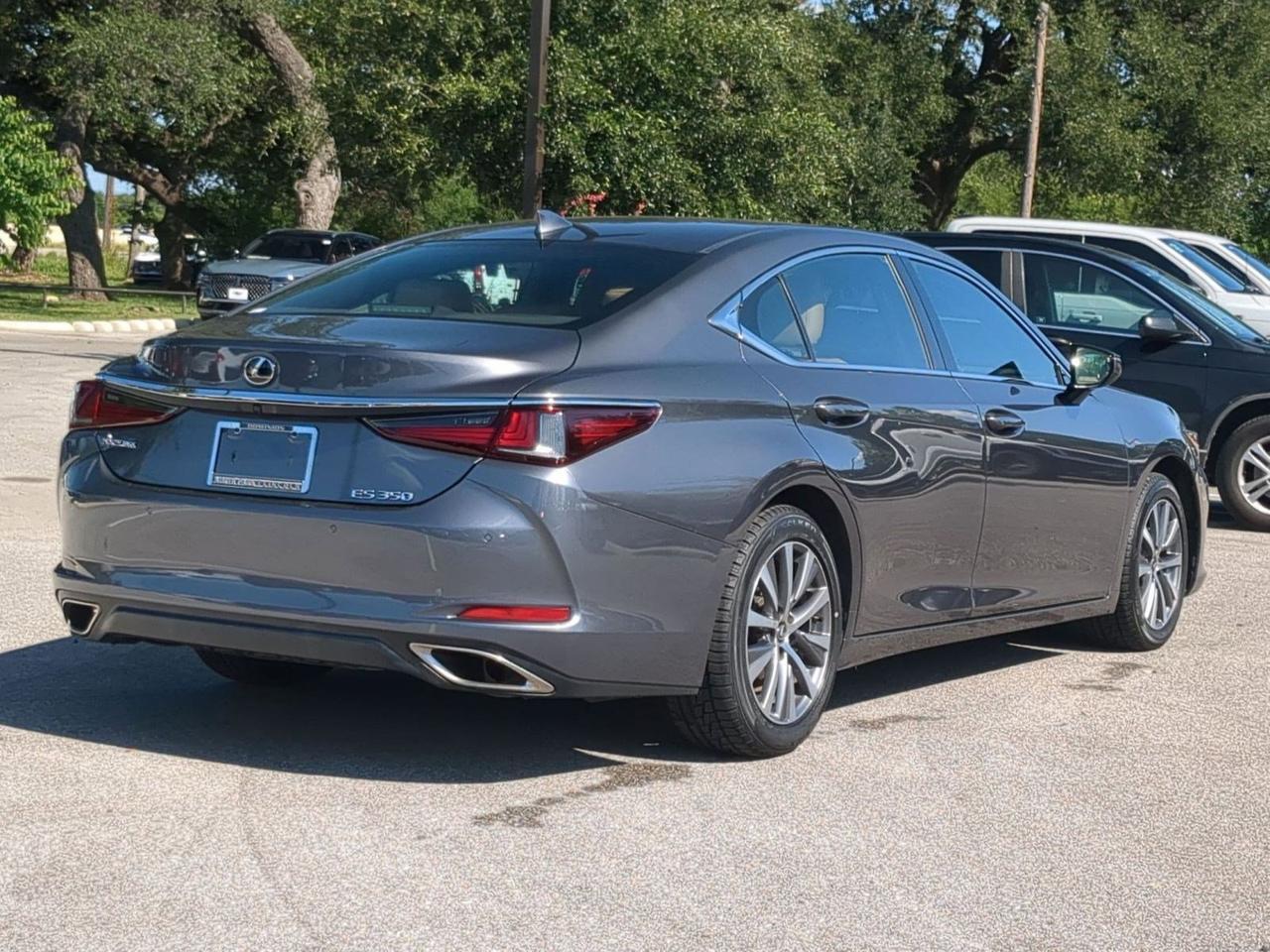 2021 Lexus ES 350