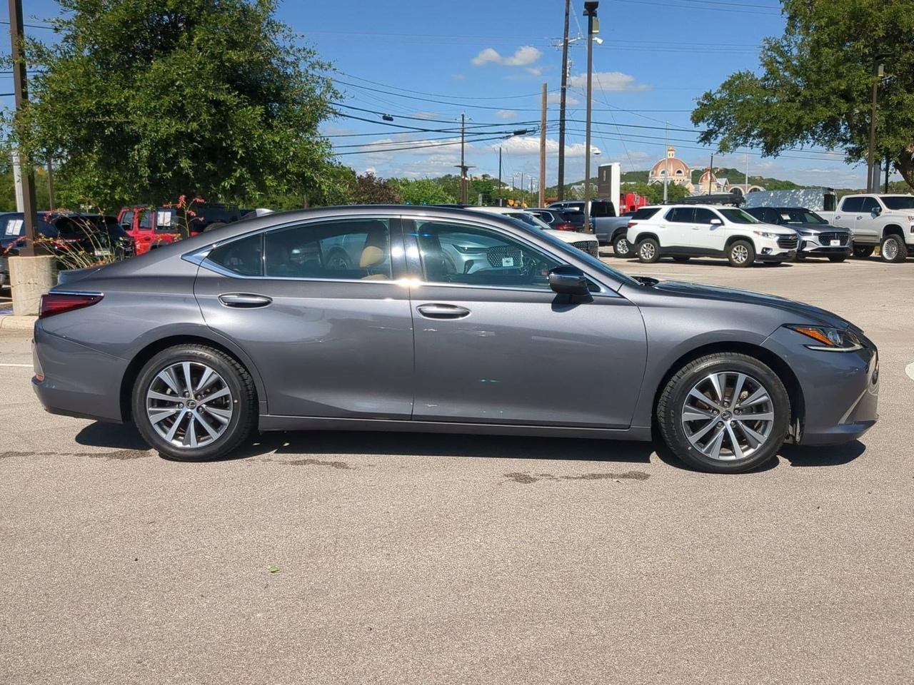 2021 Lexus ES 350