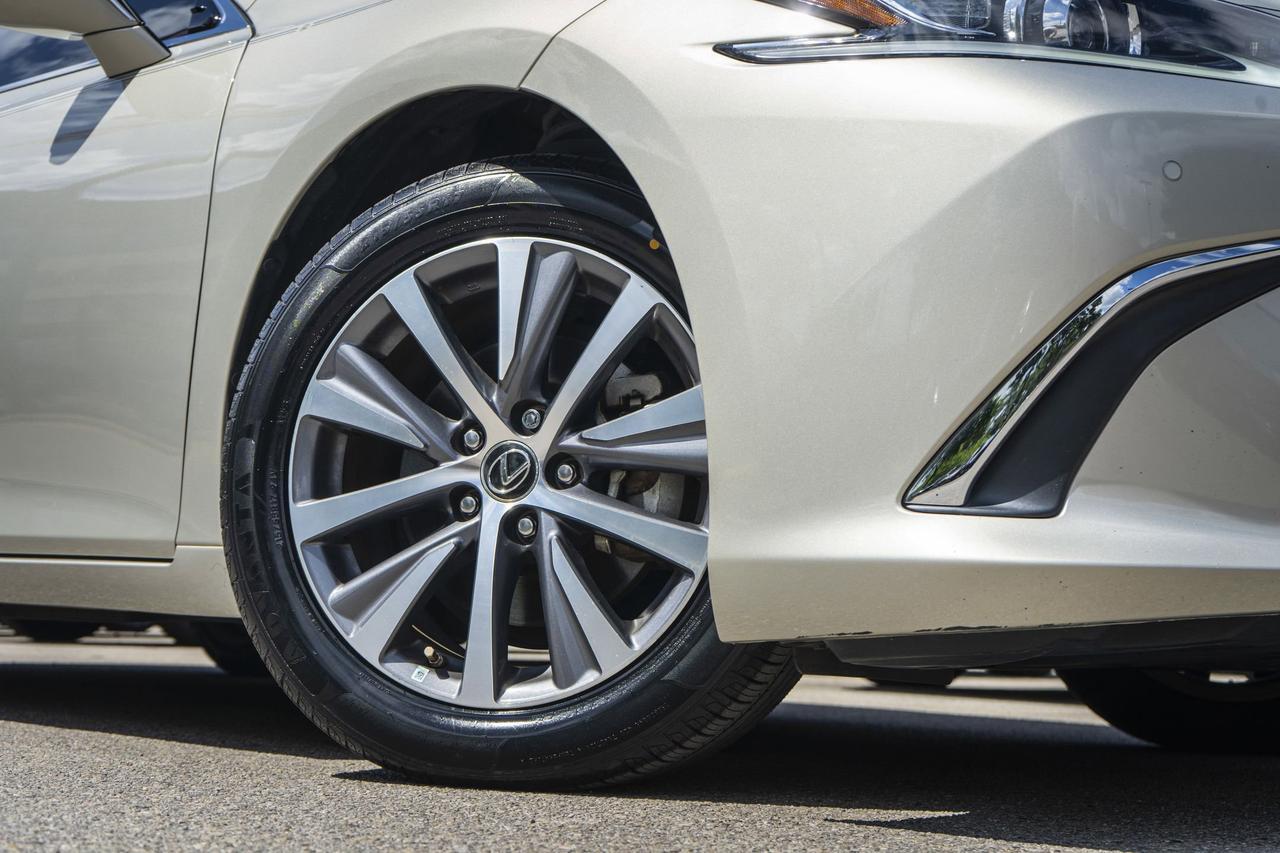 2021 Lexus ES 350