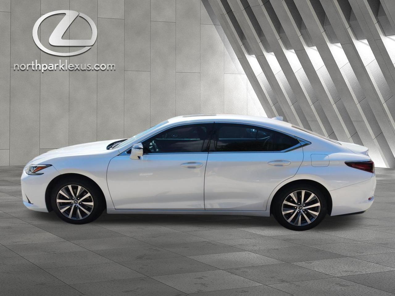 2021 Lexus ES