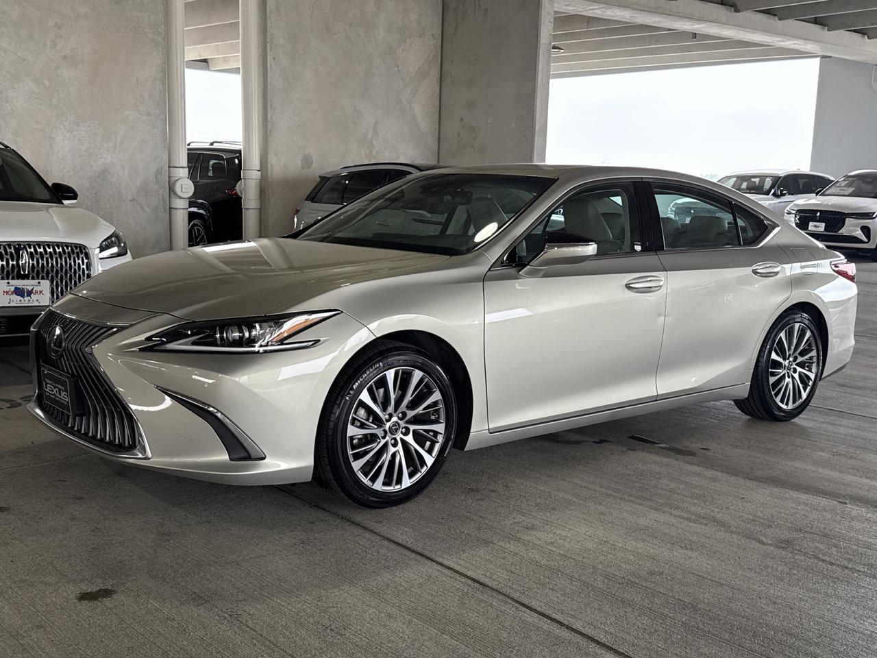 2021 Lexus ES 350