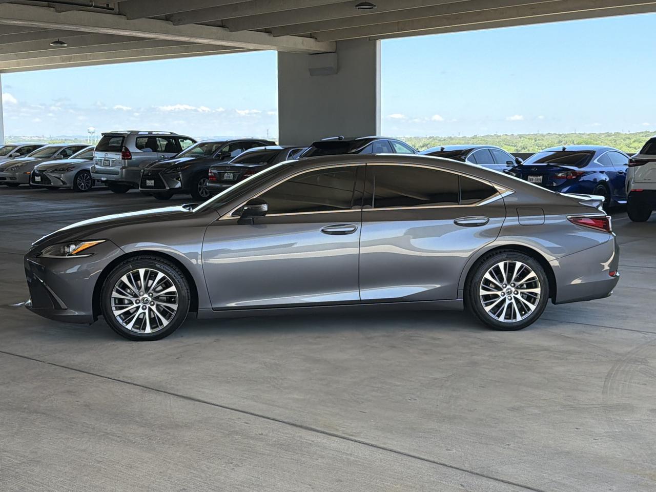 2021 Lexus ES 350