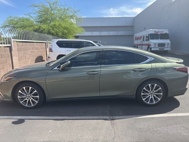 2021 Lexus ES 350