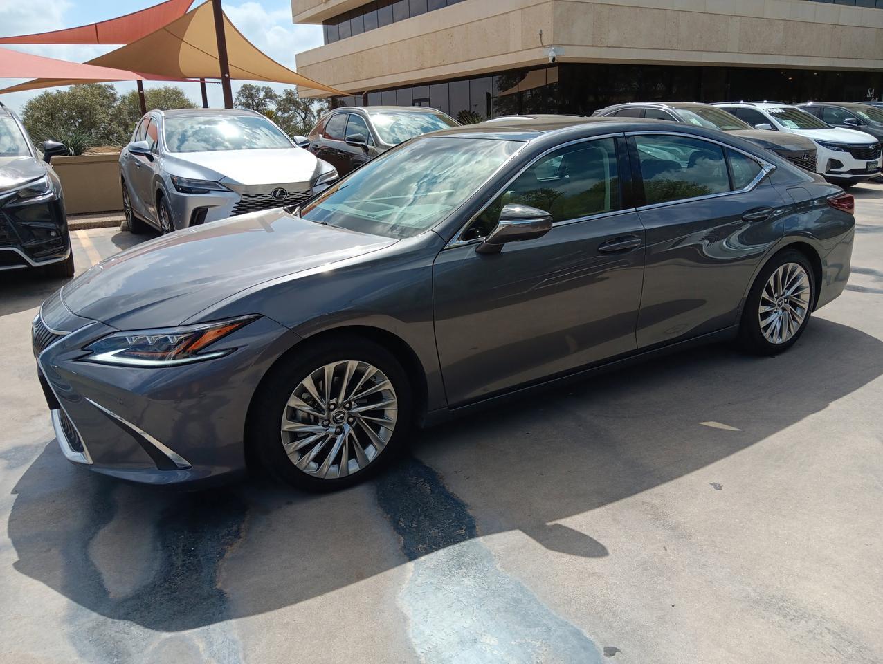 2021 Lexus ES 350 Ultra Luxury