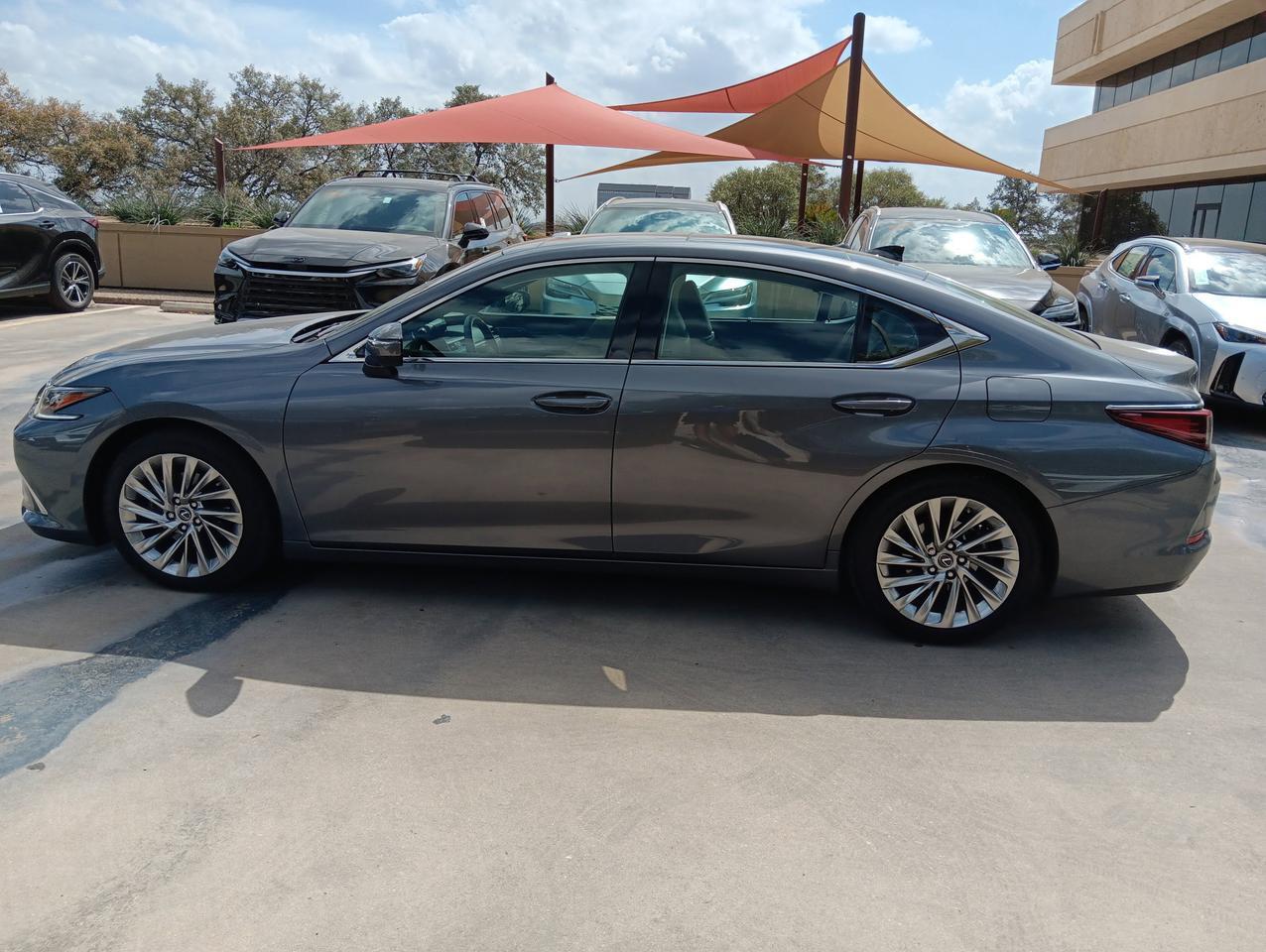 2021 Lexus ES 350 Ultra Luxury