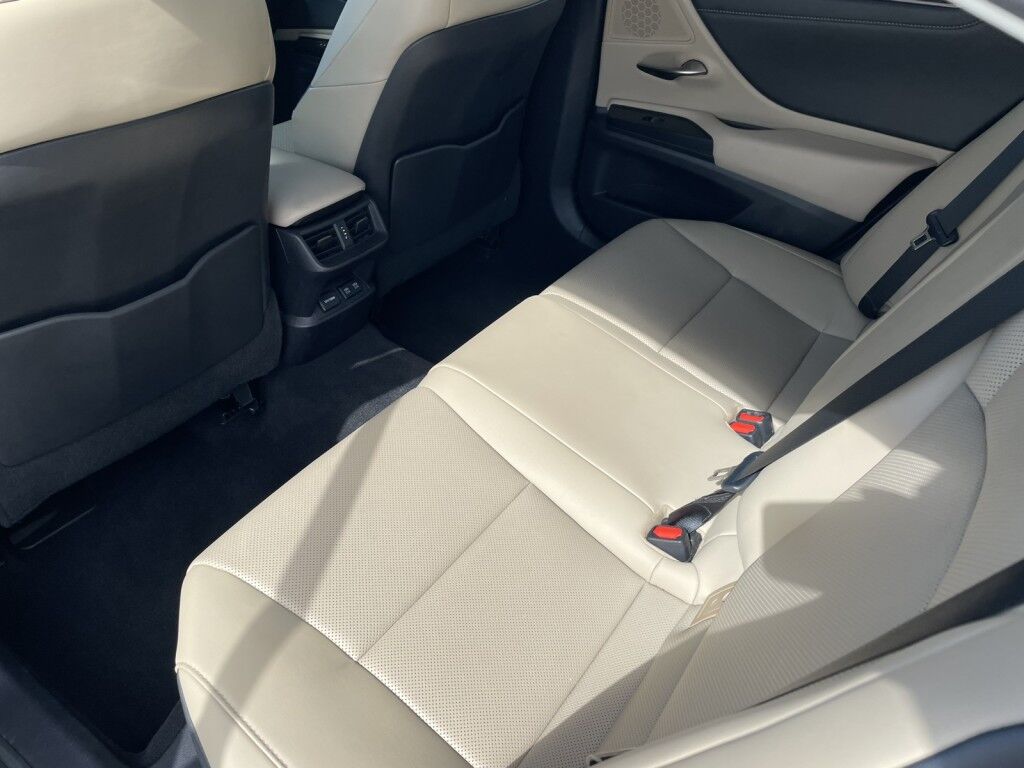 2021 Lexus ES 350~NAVIGATION~ADAPTIVE CRUISE CONTROL~REMAINDER OF FACTORY WARRANTY~ONLINE FINANCE AND SHIPPING AVAILABLE!!! Sarasota FL