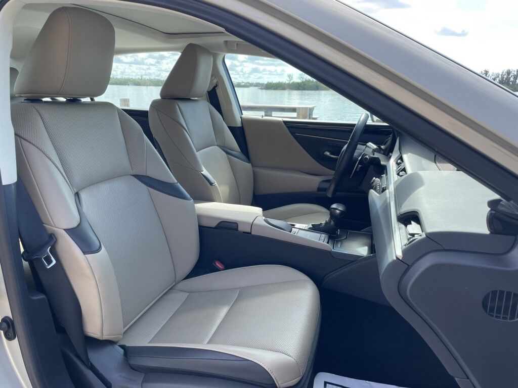 2021 Lexus ES 350~NAVIGATION~ADAPTIVE CRUISE CONTROL~REMAINDER OF FACTORY WARRANTY~ONLINE FINANCE AND SHIPPING AVAILABLE!!! Sarasota FL