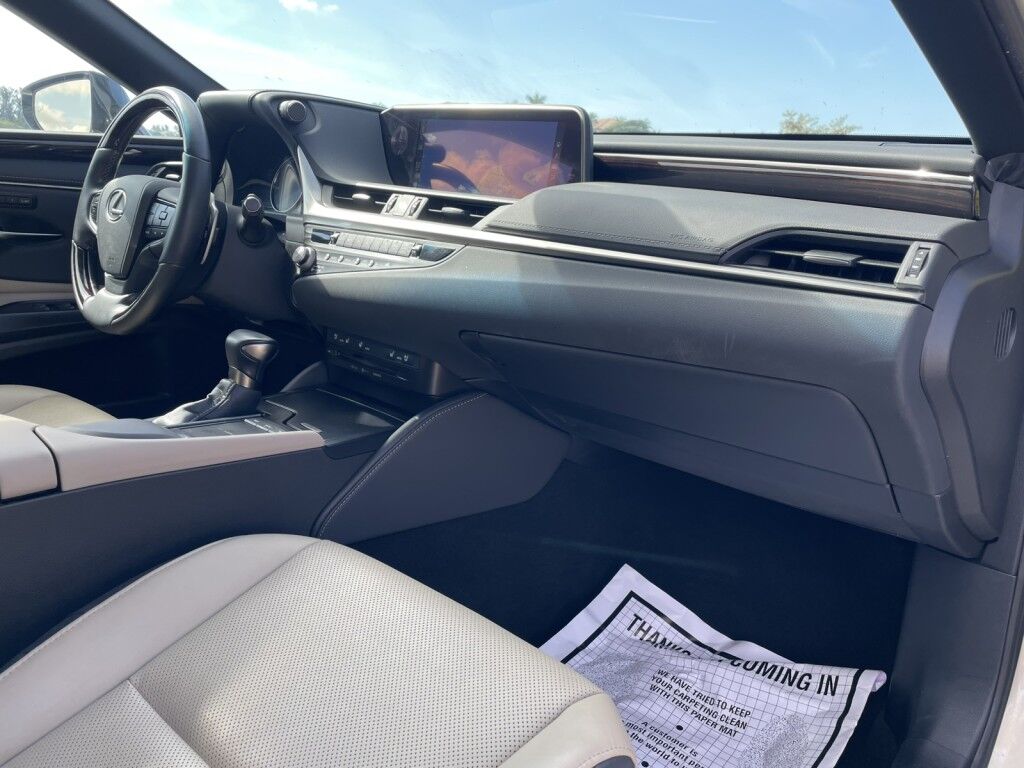 2021 Lexus ES 350~NAVIGATION~ADAPTIVE CRUISE CONTROL~REMAINDER OF FACTORY WARRANTY~ONLINE FINANCE AND SHIPPING AVAILABLE!!! Sarasota FL