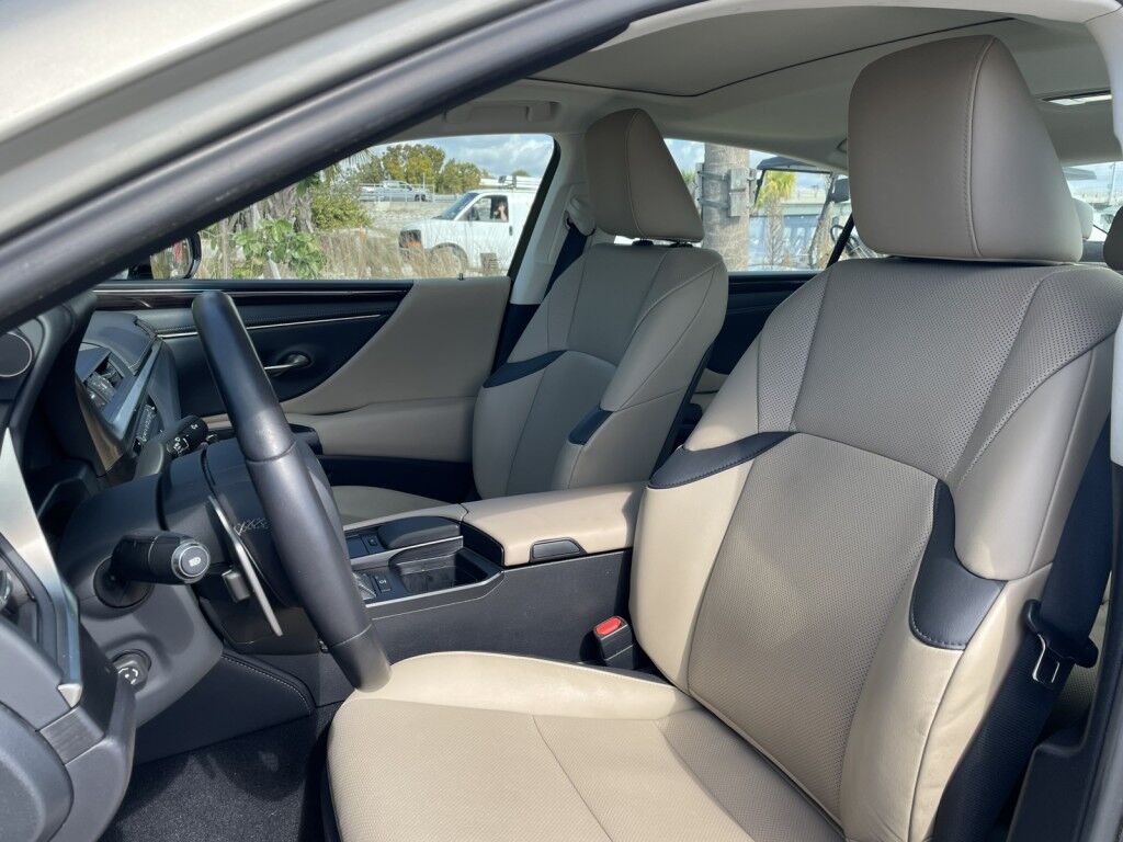 2021 Lexus ES 350~NAVIGATION~ADAPTIVE CRUISE CONTROL~REMAINDER OF FACTORY WARRANTY~ONLINE FINANCE AND SHIPPING AVAILABLE!!! Sarasota FL