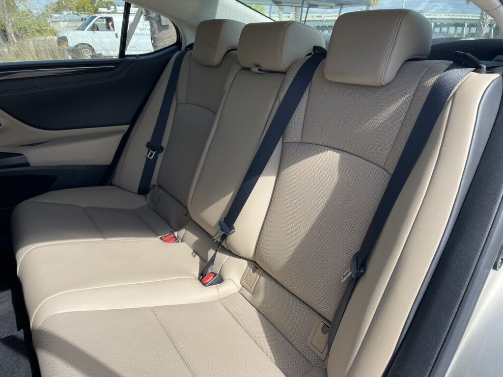 2021 Lexus ES 350~NAVIGATION~ADAPTIVE CRUISE CONTROL~REMAINDER OF FACTORY WARRANTY~ONLINE FINANCE AND SHIPPING AVAILABLE!!! Sarasota FL