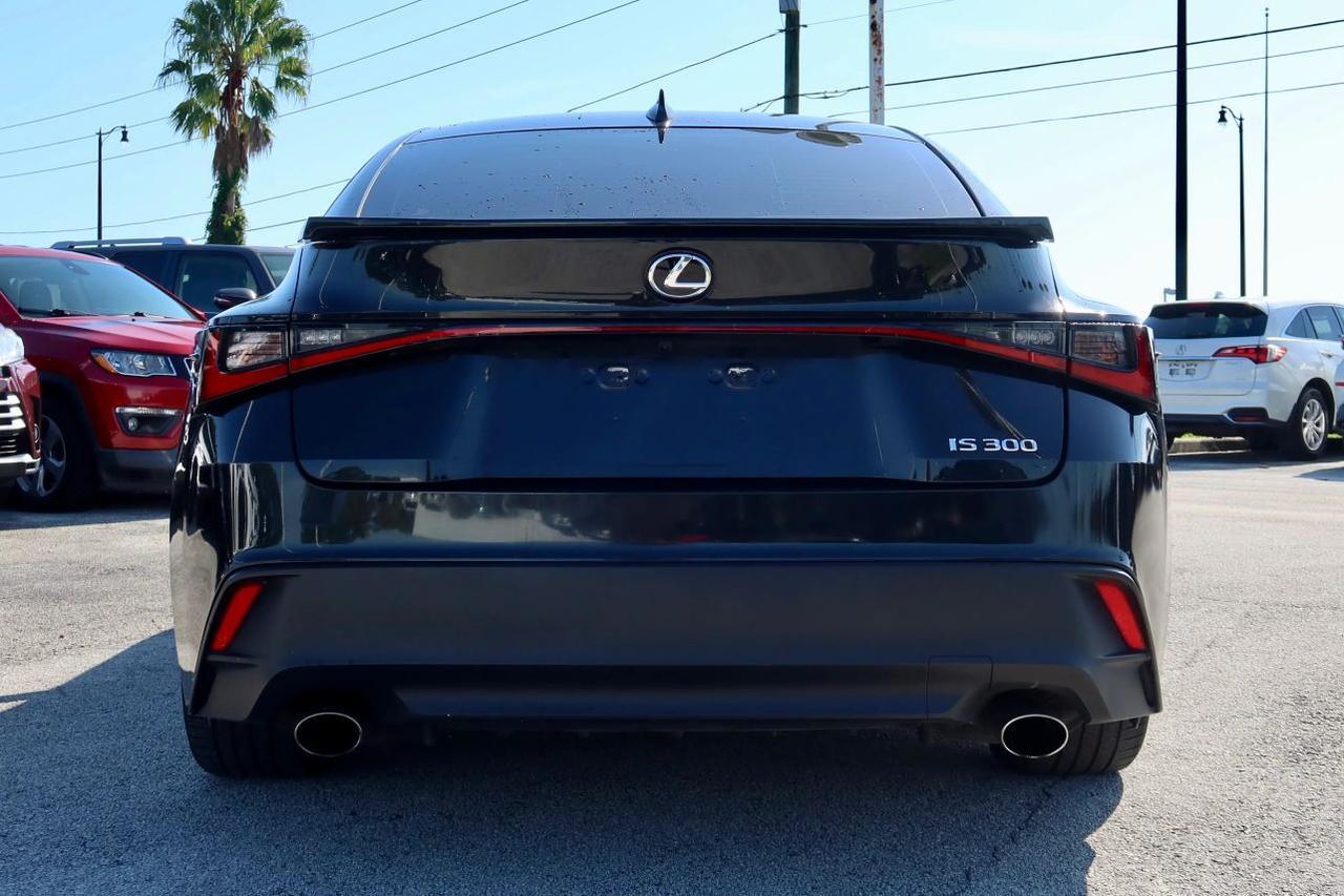 2021 Lexus IS 300 Sedan 4D