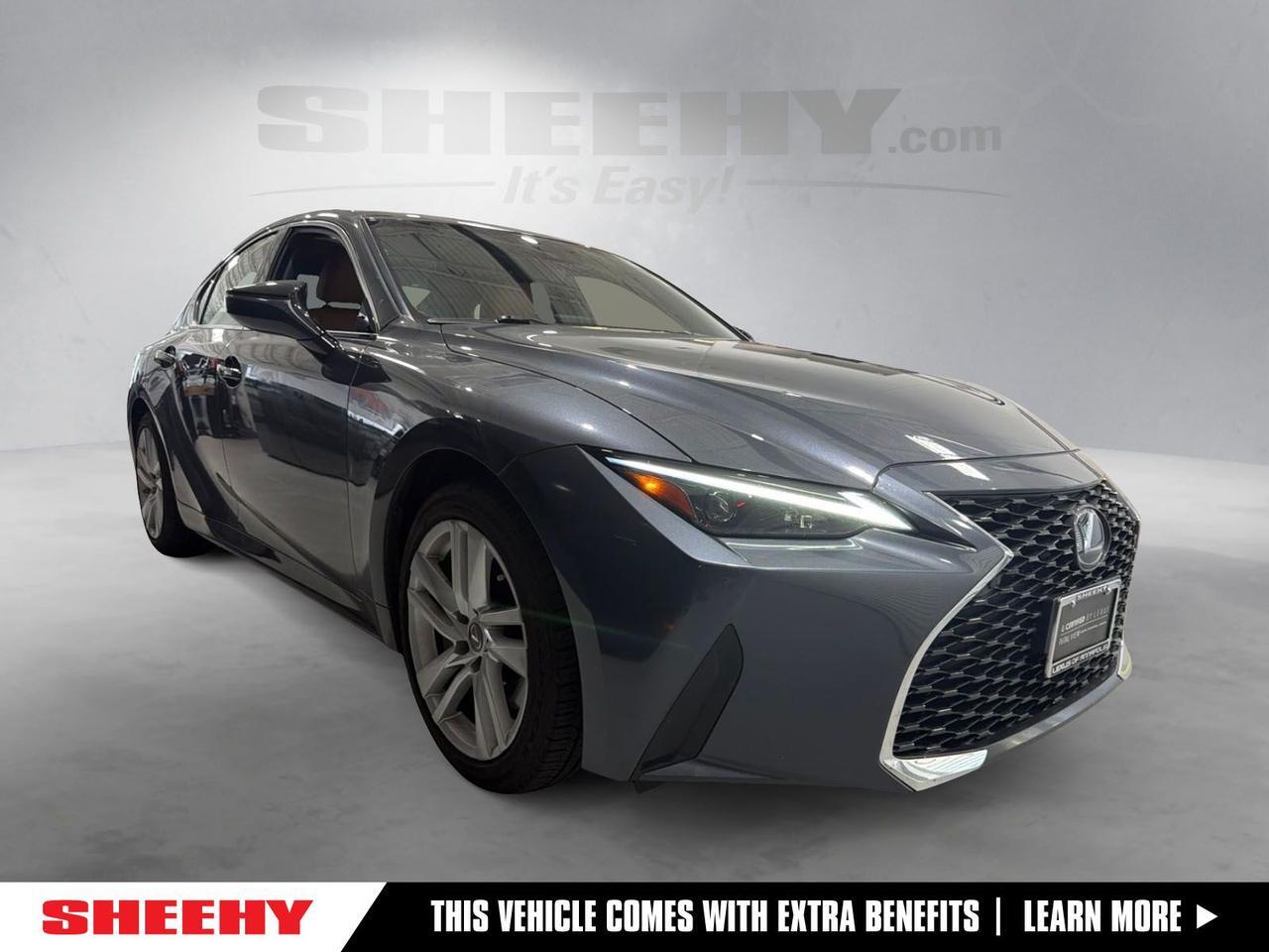 2021 Lexus IS
