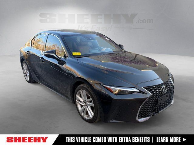 2021 Lexus IS