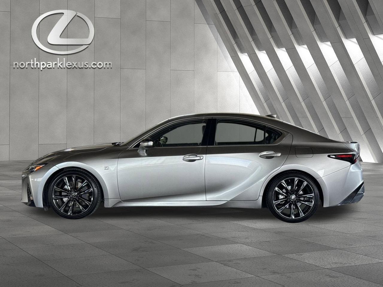 2021 Lexus IS