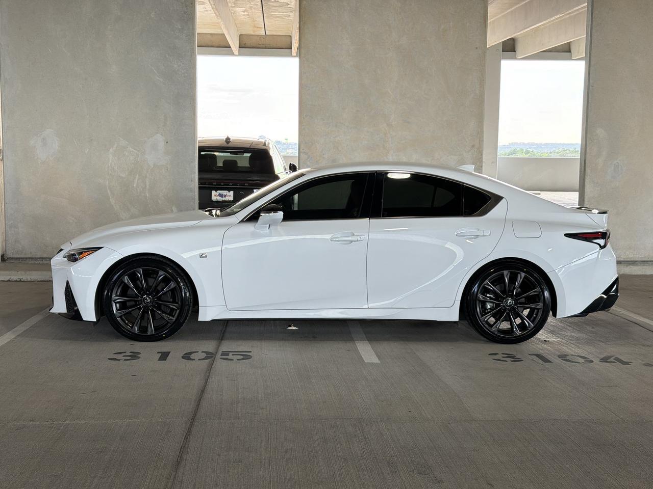 2021 Lexus IS